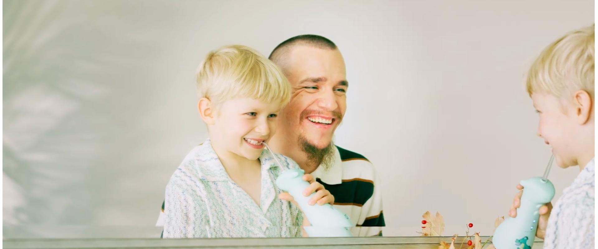Uśmiech w roli gł&oacute;wnej - SEYSSO stawia na autentyczność w kampanii Smile Positive